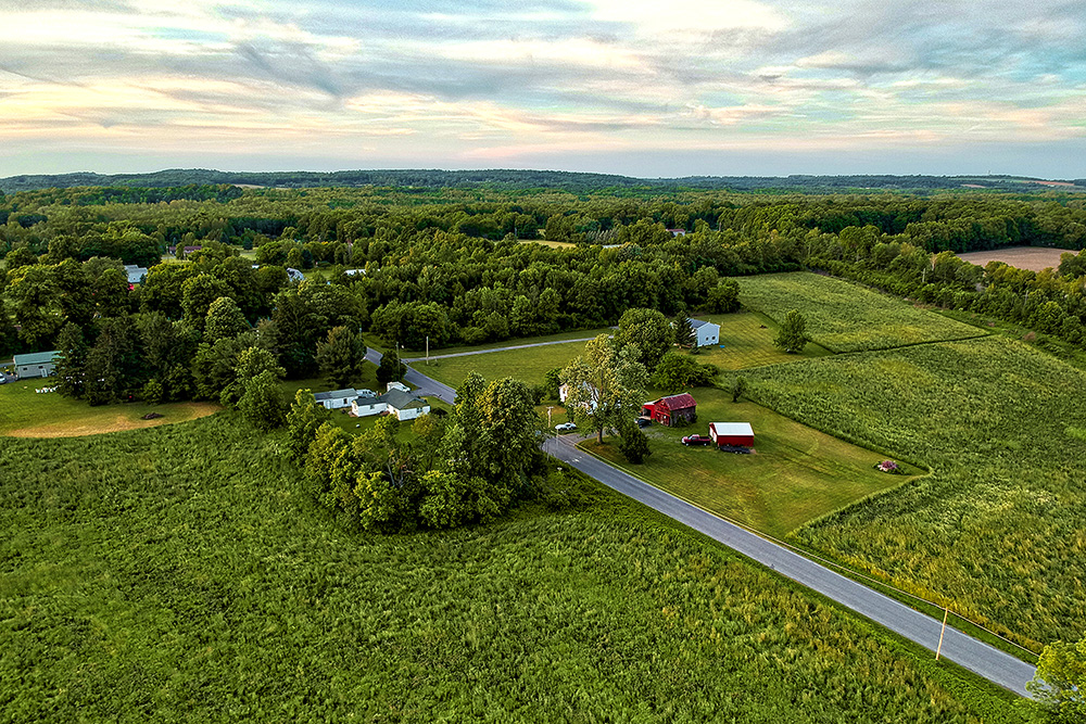 http://syracusecommercialphotography.com/wp-content/uploads/2018/06/drone-4.jpg