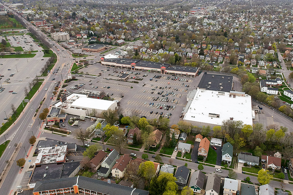 https://syracusecommercialphotography.com/wp-content/uploads/2020/02/SCPCommProp-7.jpg