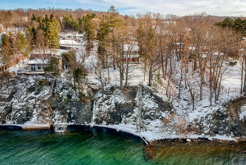 https://syracusecommercialphotography.com/wp-content/uploads/2020/02/scp_aerial-3.jpg